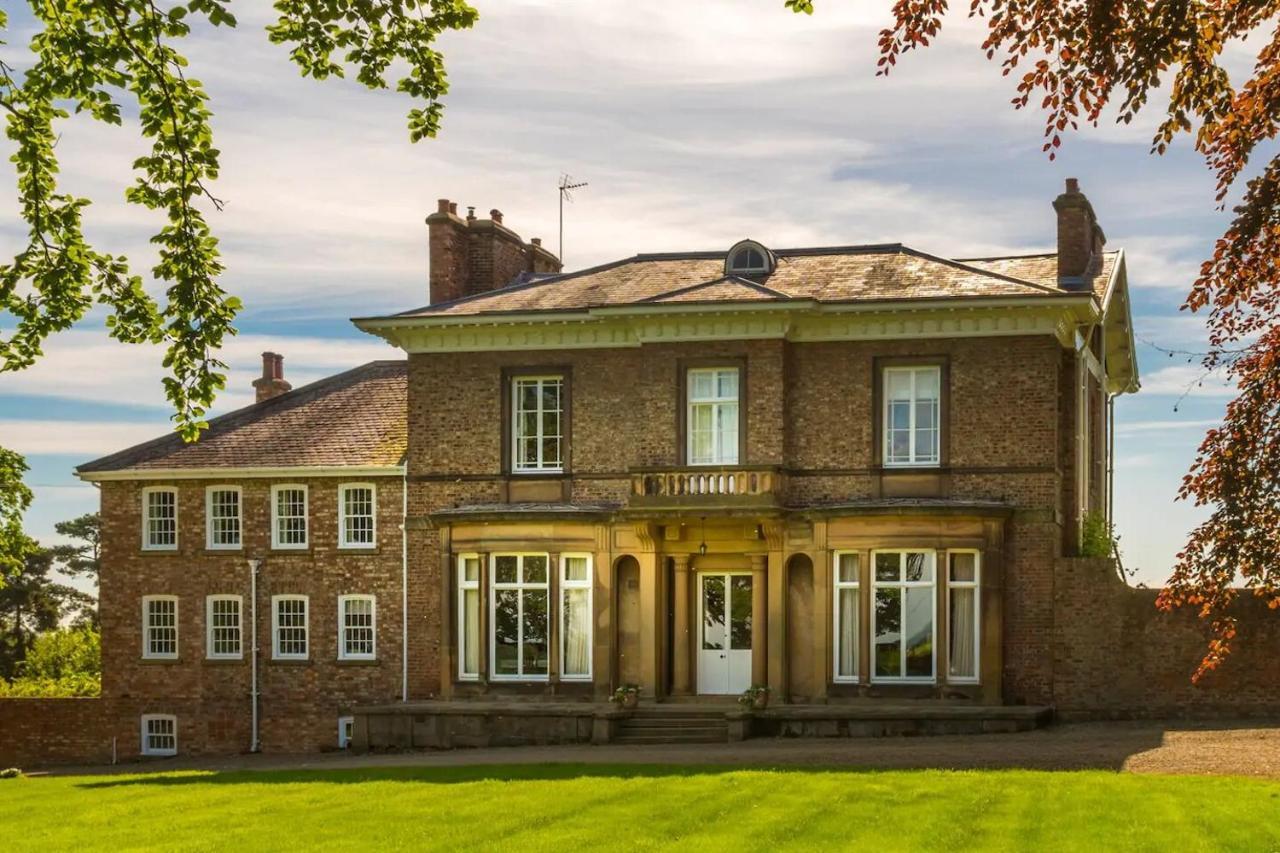 The Wing At Brook Hall Nr York & Leeds - Free Hot Tub Tadcaster Exterior photo